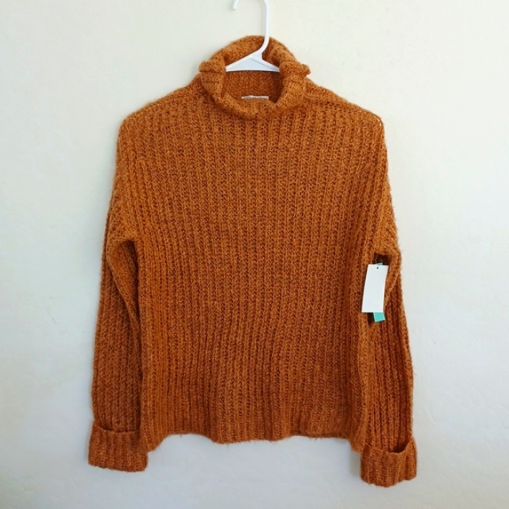 Abound Turtleneck - Picture 1 of 14